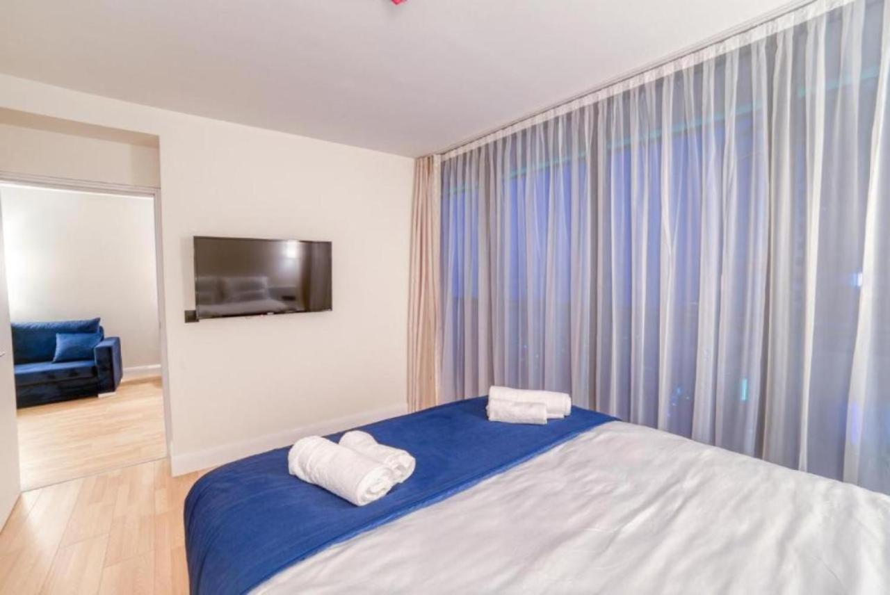 Lux Apartaments Batumi Exterior photo